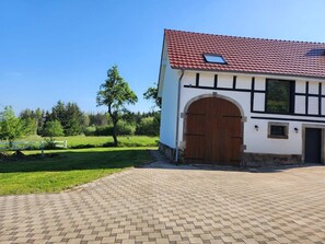 Exterior - Cozy cottage in the forest (Bining)