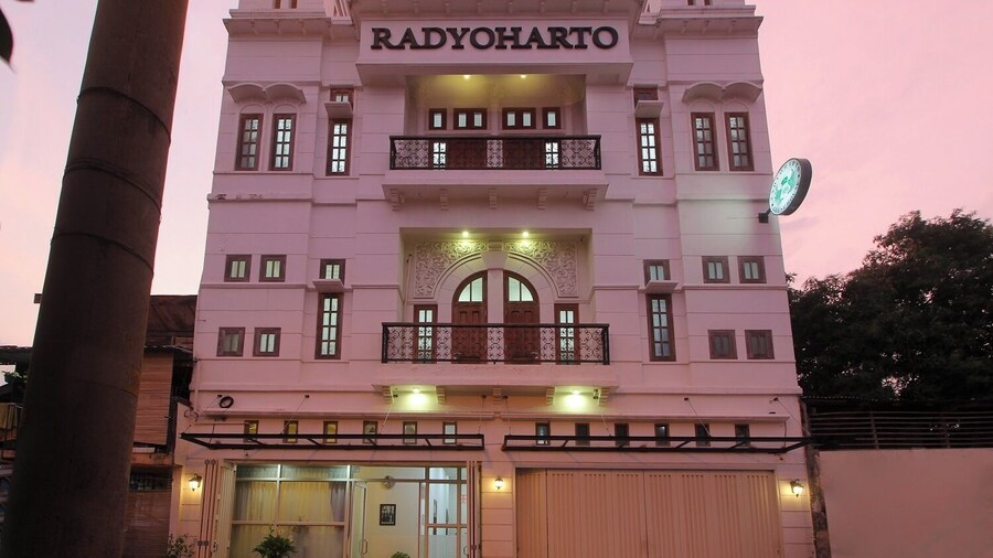 Hotel Radyoharto