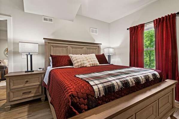 5 bedrooms, desk, iron/ironing board, free WiFi