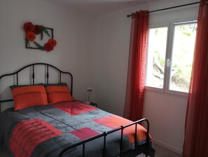 3 bedrooms, iron/ironing board