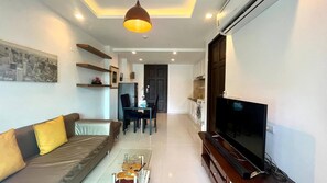 Departamento, 1 habitación, con acceso para personas discapacitadas, balcón | Sala de estar