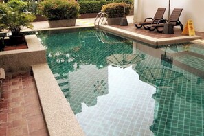 Apartamento, 1 quarto, acessível, sacada | Piscina | Piscina externa