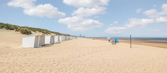 Stunning apartment in Bredene with WiFi