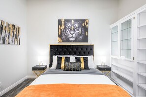 4 bedrooms, desk, iron/ironing board, WiFi
