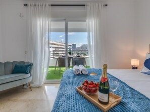 2 chambres, Wi-Fi gratuit, draps fournis