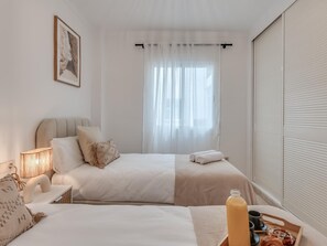 2 bedrooms, free WiFi, bed sheets