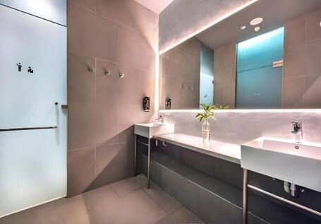 Futura Boutique Hostel - Image 19