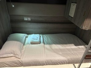 Wifi gratis y ropa de cama 