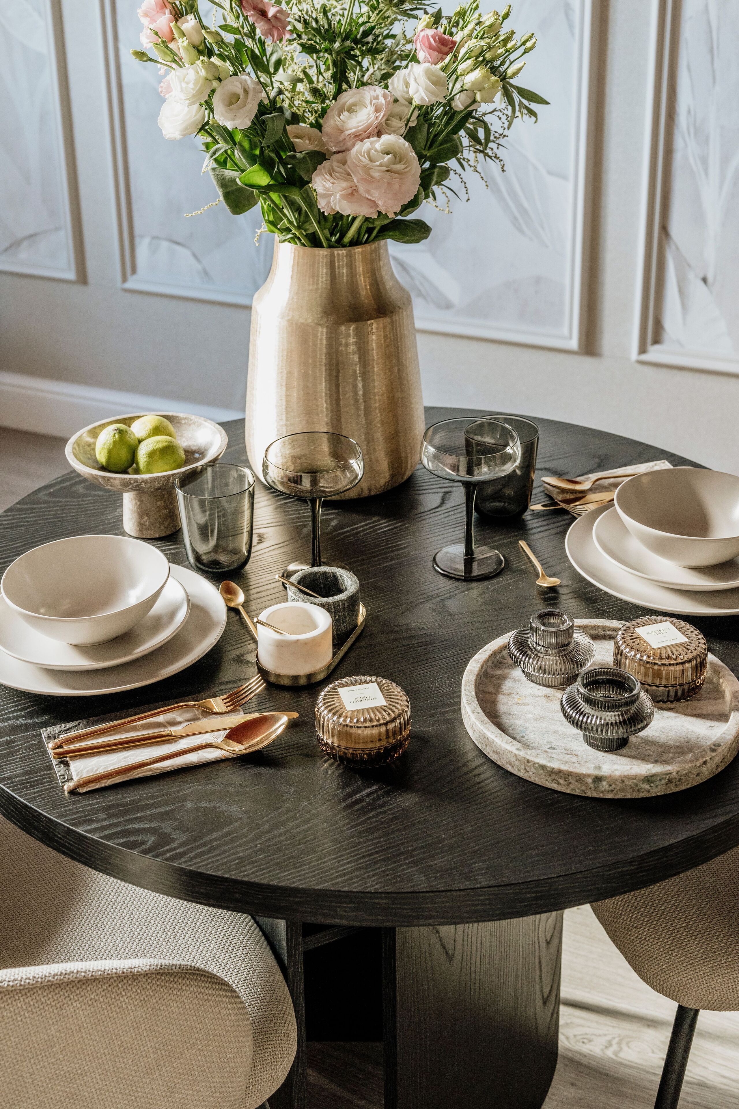 尊荣开间套房 | 客房内用餐