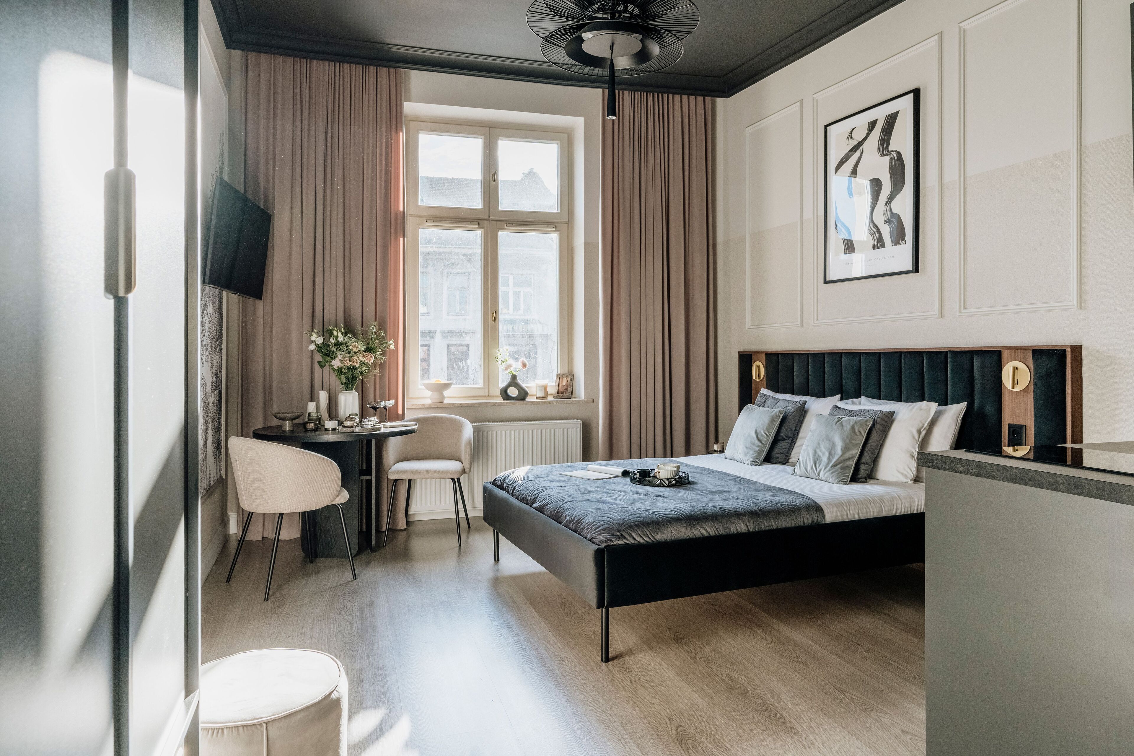 Premium Studio Suite | Living area | 43-inch Smart TV with digital channels