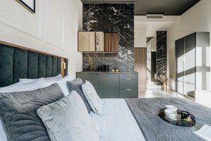 Premium Studio Suite | Living area - Garden - LoftAffair Collection (Kraków)