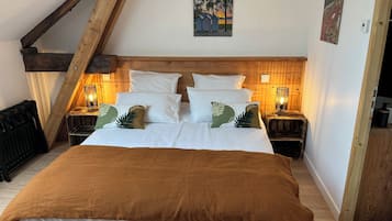 1 bedroom, WiFi, bed sheets