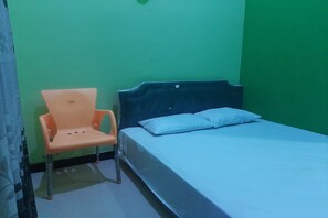 Deluxe Double Room | Laptop workspace, free WiFi, bed sheets
