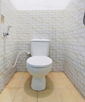 Habitación Deluxe doble | Baño | Ducha y toallas