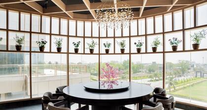 AR SUITES KLJ SQUARE