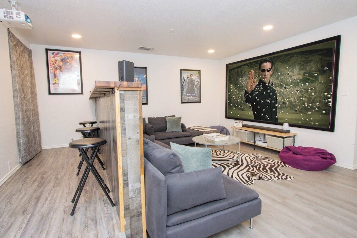 TV, videospill, bøker og stereoanlegg