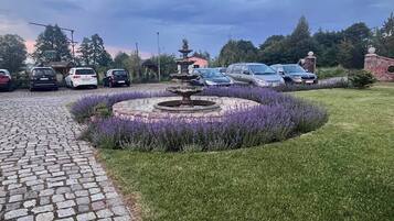 Enceinte de lâhĂ©bergement