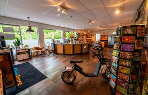 House | Lobby - Luxury Holiday Home on a Holiday Park, Adjacent to the Hoge Veluwe National Park (Arnhem)