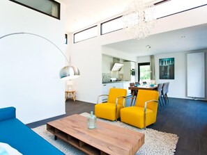 House | Living room - Luxury Holiday Home on a Holiday Park, Adjacent to the Hoge Veluwe National Park (Arnhem)