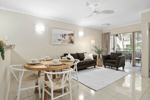 Apartment | 1 bedroom, Internet - Lux Resort - 9 Pools Gym Free Parking (Westcourt)