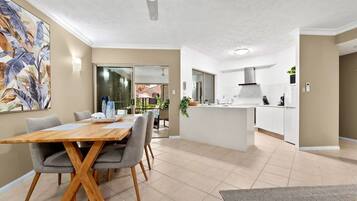 Appartement | 2 chambres, fer et planche à repasser, Internet