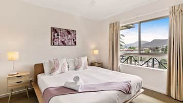 House | 1 bedroom, desk, iron/ironing board, Internet
