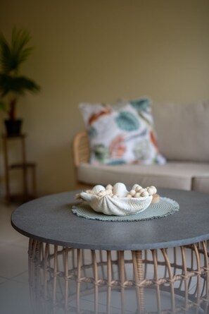 Apartment | 2 bedrooms, desk, iron/ironing board, Internet - Tropical Bliss - Cairns 9 Pools BBQ Gym (Westcourt)