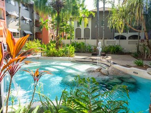 Apartment | 1 bedroom, iron/ironing board, Internet - Tropical Paradise Cairns - 9 Pools Gym BBQ (Westcourt)
