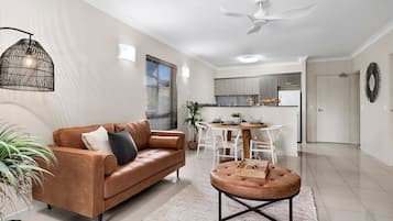 Apartment | 1 bedroom, iron/ironing board, Internet