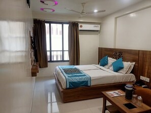 Executive Double Room | Desk, free WiFi - Hotel Citizen- Surat (Surat)