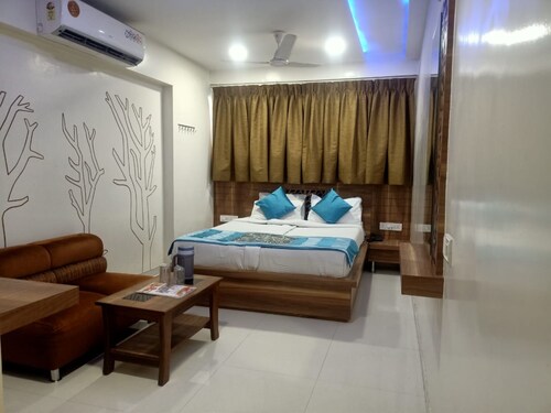 Hotel Citizen- Surat