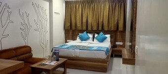 Hotel Citizen- Surat