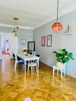 Dining - Lovely 1-bedroom 3 bed in a 18 century townhouse in Ljubljana (Ljubljana)