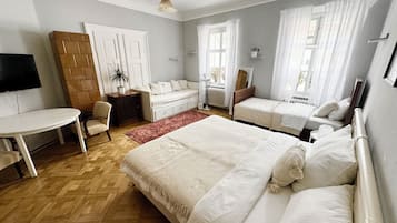 1 bedroom, iron/ironing board, WiFi, bed sheets