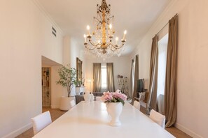 Interior - Nail 14, Luxury Apartment. Italy - Liguria - La Spezia - 5 Terre. (La Spezia)