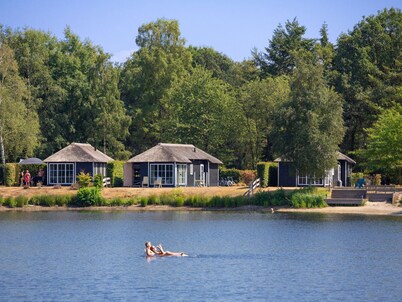 Lakefront Holiday Home