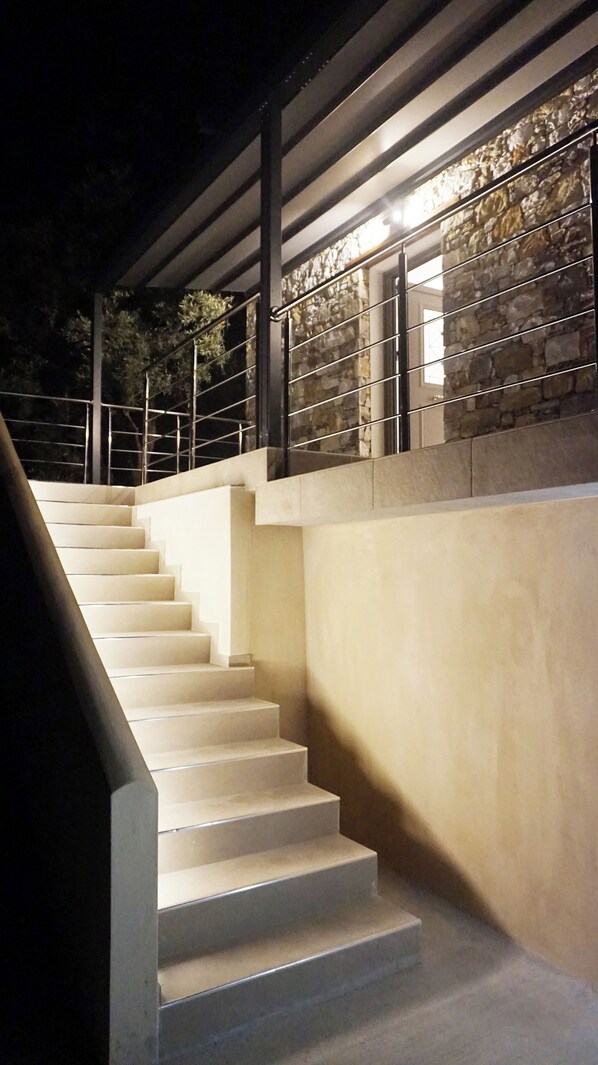 Exterior - Cozy 2-bedroom villa in serene Skiathos with AC, WiFi (Skiathos)