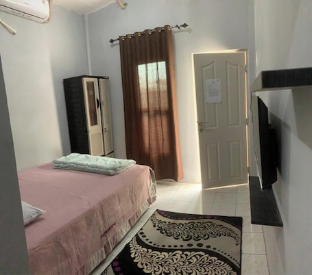 Standard Double Room. Hotel O Fgh Residence 1