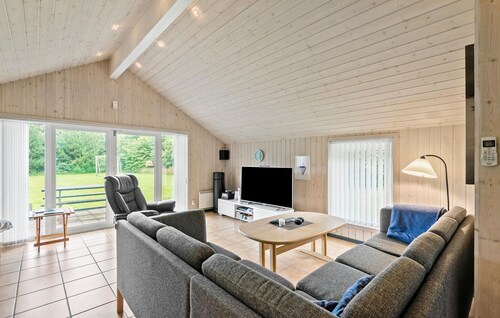 3 bedroom cozy home in Oksbøl