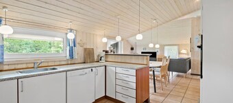 3 bedroom cozy home in Oksbøl