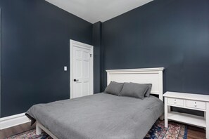 1 soverom, strykejern/-brett, wi-fi og sengetøy