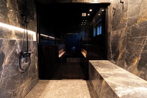 Spa - Villa Blackwood
COZY DESIGN BY THE CLIFF
30min Helsinki, Pet- friendly, Jacuzzi! (Söderkulla)