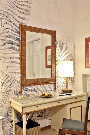 Economy Double Room - MADAMA GUEST HOUSE (Florence)