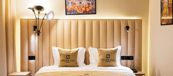 RiverInnHotel