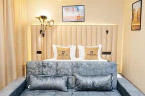 In-room safe, desk, laptop workspace, free WiFi