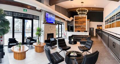 Colonial Hotel & Suites - Brenner Premium King