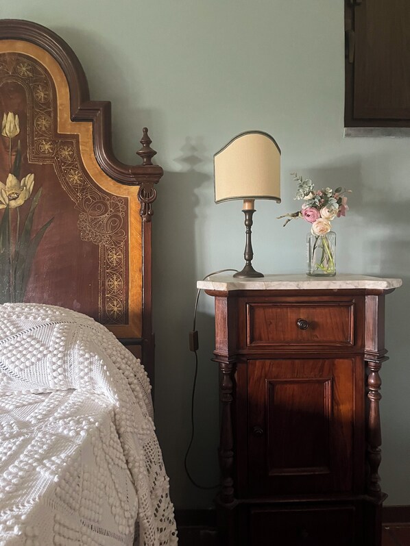 Family Villa, Sea View | Individually decorated, individually furnished, free WiFi, bed sheets - Villa Milone Etna Country House (Zafferana Etnea)