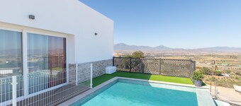 La Piedra De Coin in Co n