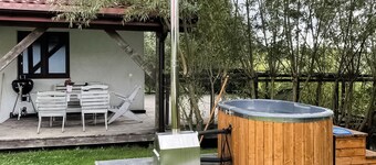 Beautiful home in Szarejki with WiFi