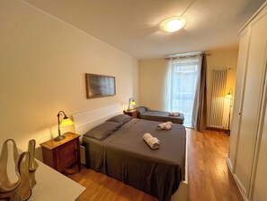 2 bedrooms, in-room safe, desk, iron/ironing board - [Exclusive 120 SQM] in the heart of Bergamo (Bergamo)